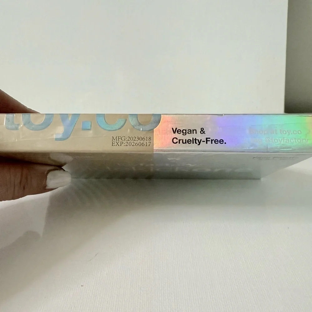 Toyfactory - Sidekickone 11 High-Payoff Shades Face Palette + Built-in Mirror